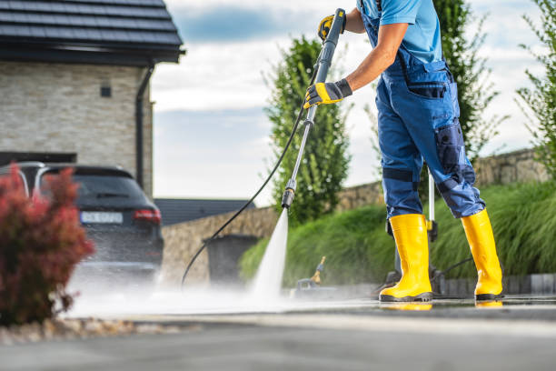 Best Commercial Building Pressure Washing  in Dresden, OH